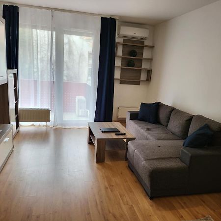 Sdp Futo Apartment Budapest Luaran gambar