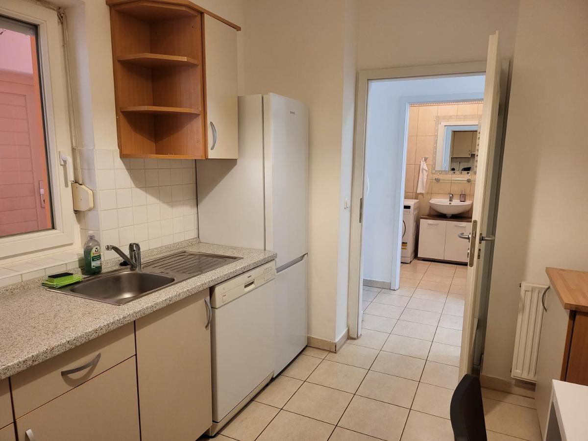 Sdp Futo Apartment Budapest Luaran gambar